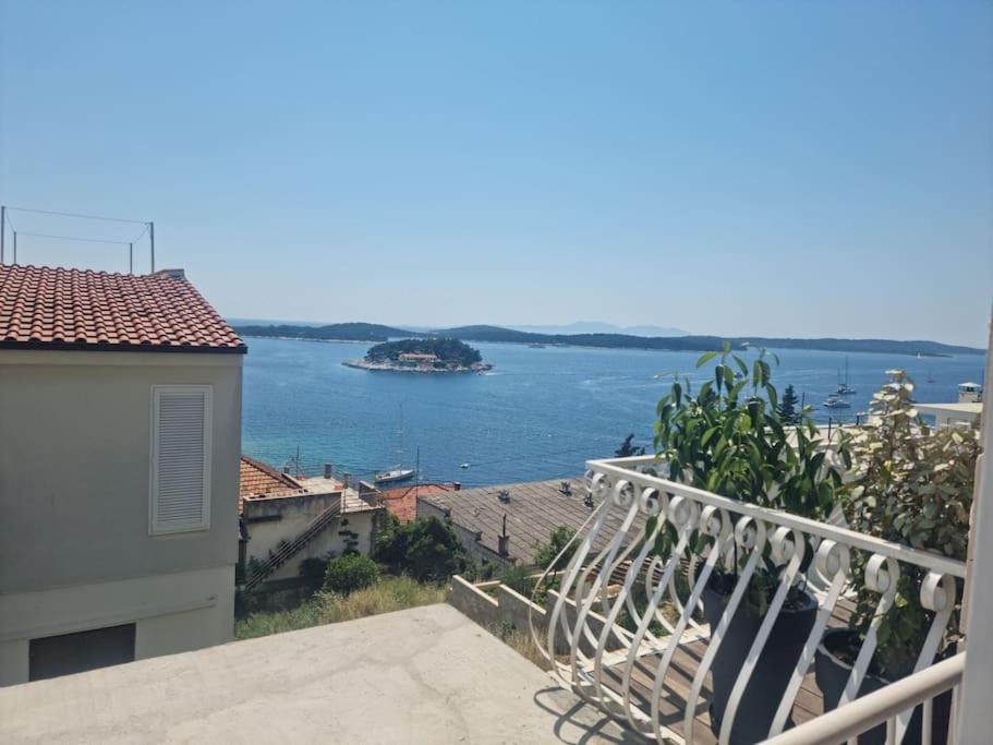חוואר Private Room With View 1 מראה חיצוני תמונה